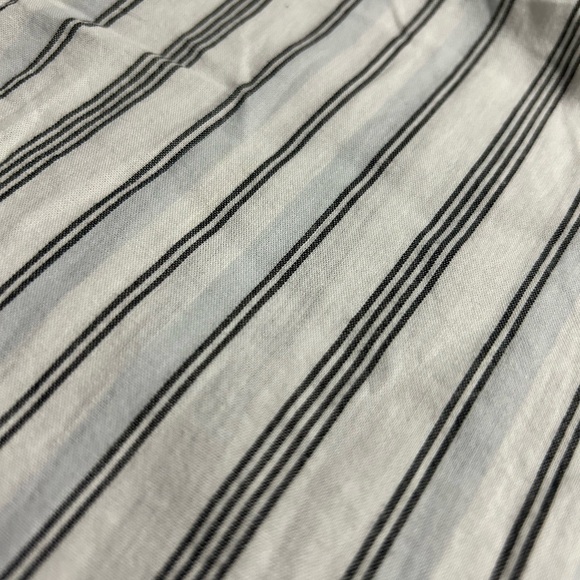 Elizabeth & James Wide Cuff Striped Button Down White Gray Striped Shirt Large - Picture 7 of 15